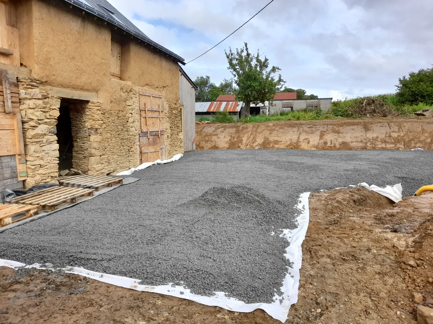 Muret en pierre Pont Péan